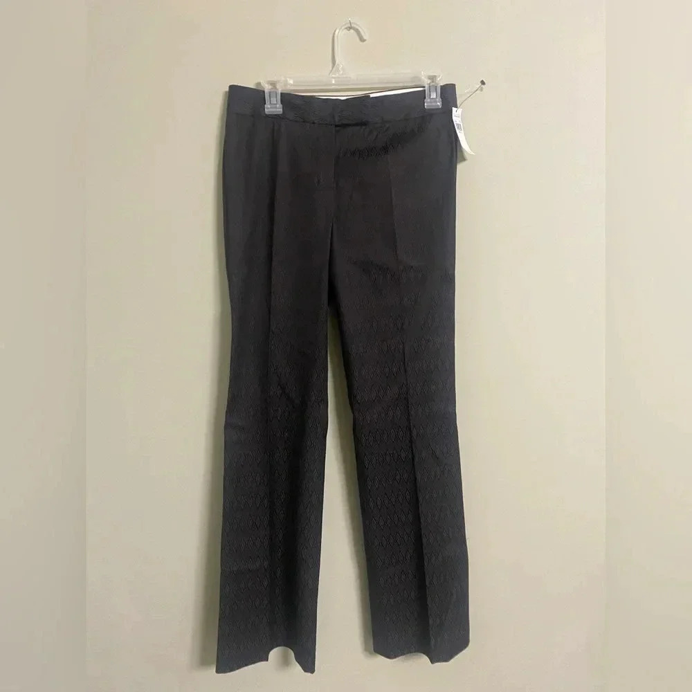 NWT Womenโs Tahari Dress Pants Black Color Size 6 Geometric Print New
